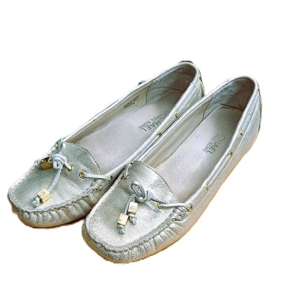 Genuine Michael Kors Leather Loafer - Picture 1 of 5